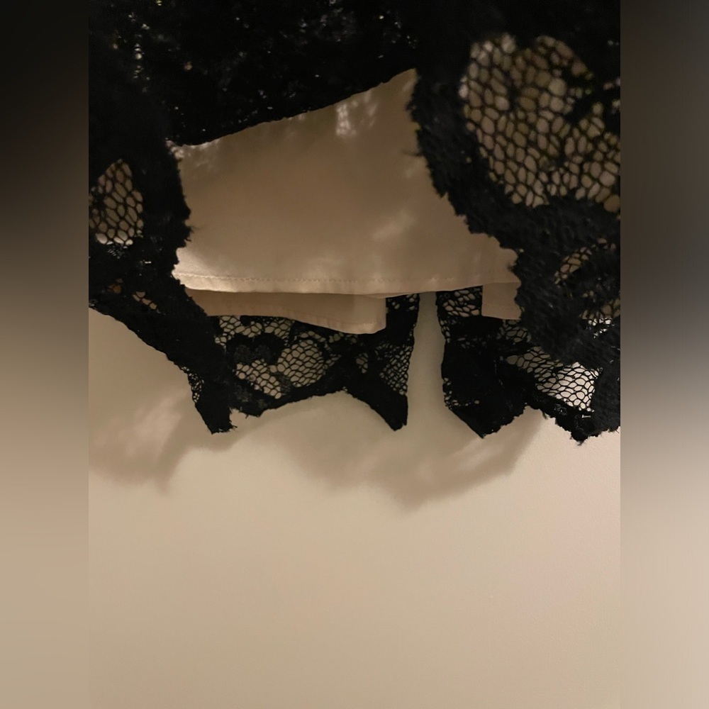 Wyatt Black Sequined Lace Fully Lined Midi Skirt Size 2 - Picture 6 of 11